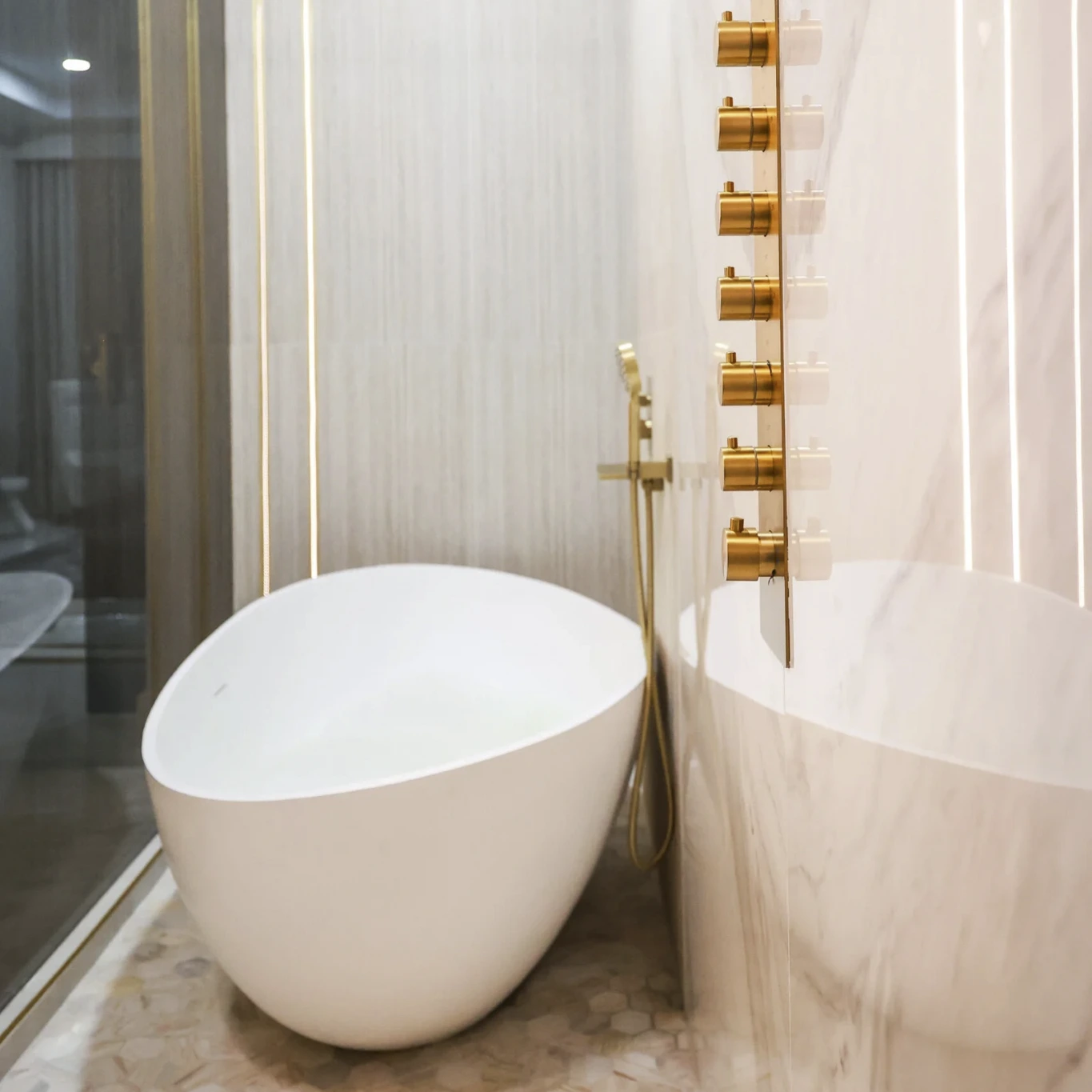 new-tub-scaled-1 SQUARED